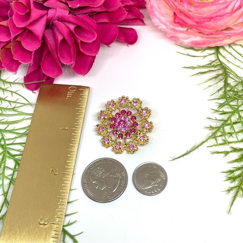 NEW⚜️Pink Crystal Cluster Embellished Brooch - Picture 5 of 5